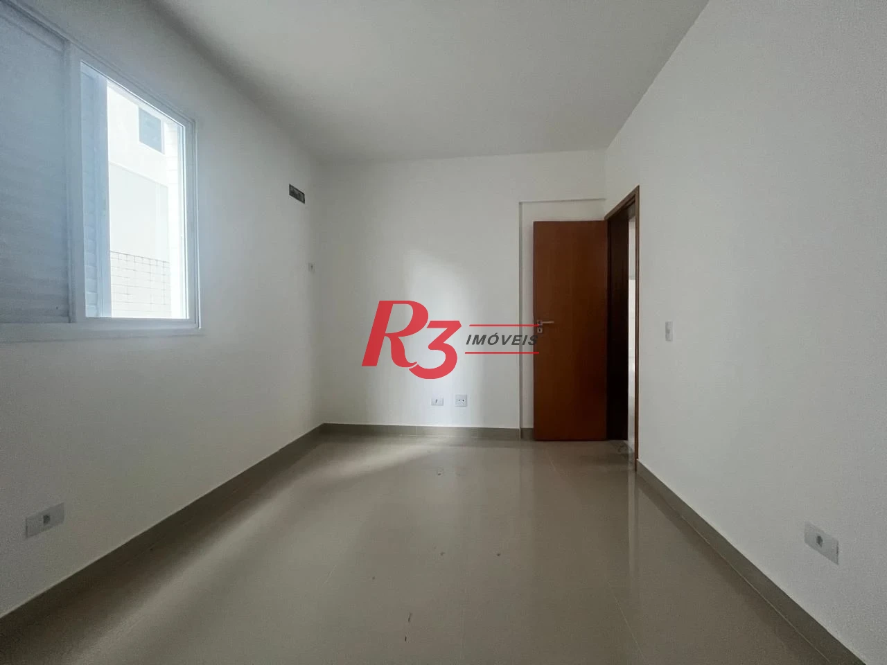 Casa com 3 dormitórios à venda, 150 m² por R$ 950.000,00 - Ponta da Praia - Santos/SP
