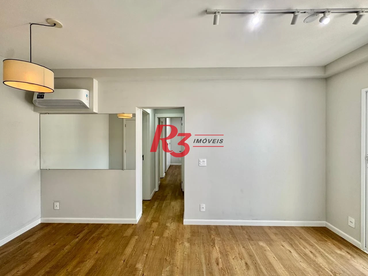 Apartamento com 2 dormitórios para alugar, 62 m² por R$ 4.600,00/mês - Marapé - Santos/SP