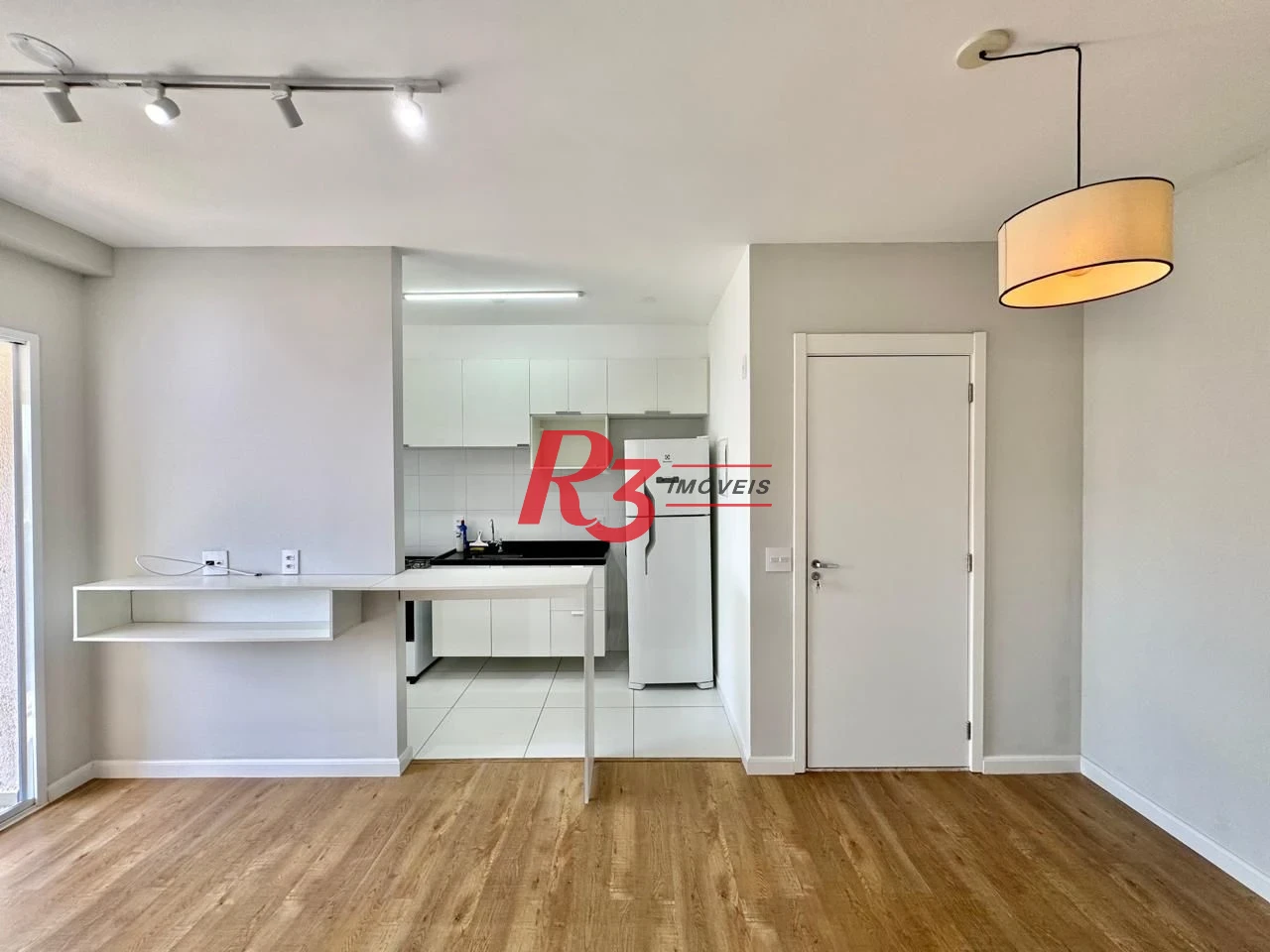 Apartamento com 2 dormitórios para alugar, 62 m² por R$ 4.600,00/mês - Marapé - Santos/SP
