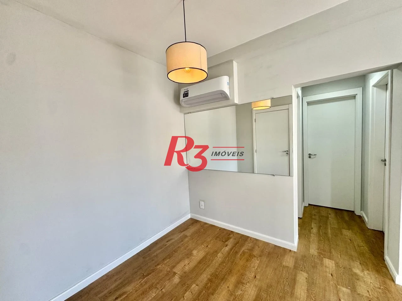 Apartamento com 2 dormitórios para alugar, 62 m² por R$ 4.600,00/mês - Marapé - Santos/SP