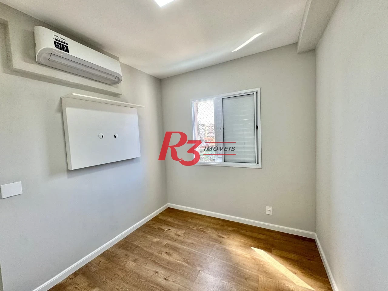 Apartamento com 2 dormitórios para alugar, 62 m² por R$ 4.600,00/mês - Marapé - Santos/SP