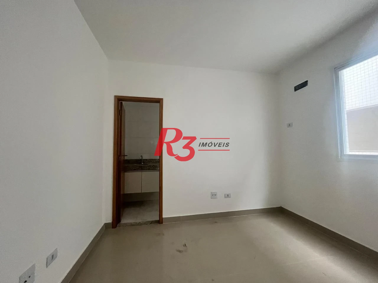 Casa Sobreposta Alta 3 suites,  150 m² por R$ 940.000 - Ponta da Praia - Santos
