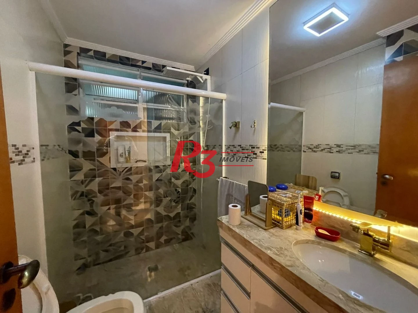 Apartamento á venda 3 dormitórios 1Suíte 2Vgs no coração do Gonzaga