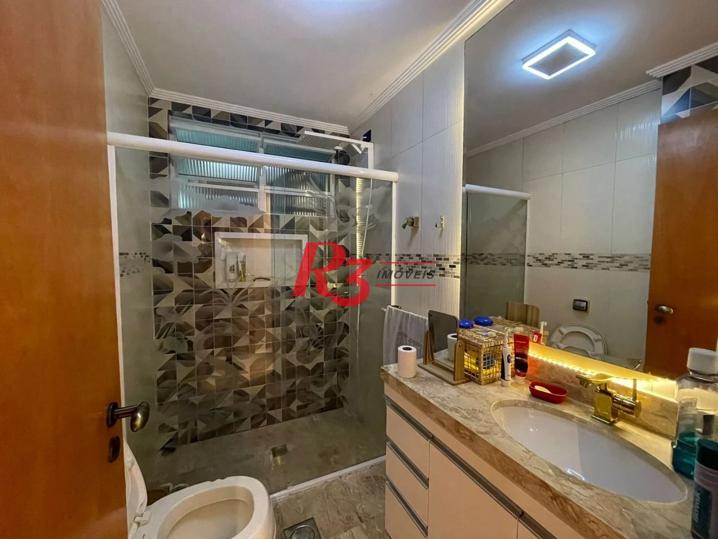 Apartamento á venda 3 dormitórios 1Suíte 2Vgs no coração do Gonzaga