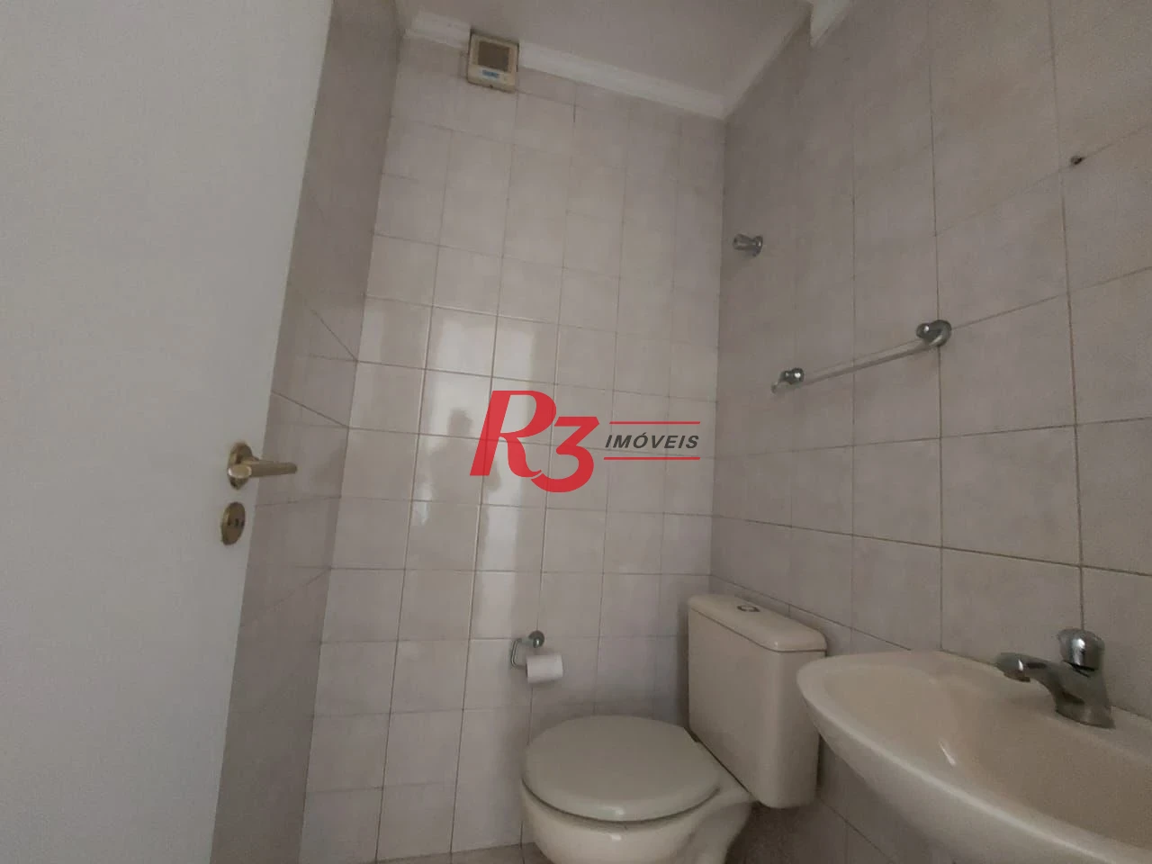 Sala comercial para locação, com 57 m², 1 vaga.
