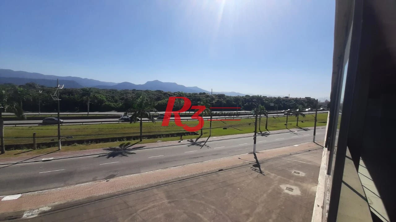 Loja ampla para locação, em ótima localização na Praia Grande, SP