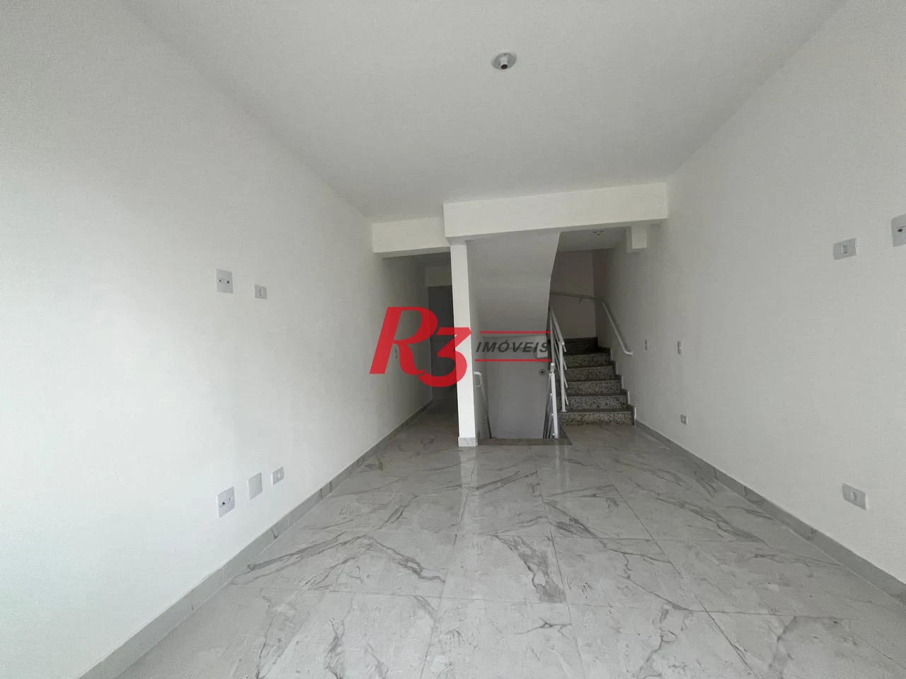 Casa com 3 dormitórios à venda, 150 m² por R$ 950.000,00 - Ponta da Praia - Santos/SP