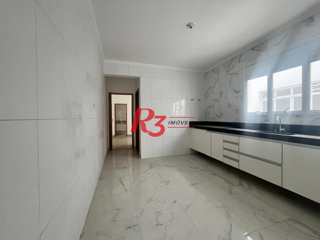 Casa com 3 dormitórios à venda, 150 m² por R$ 950.000,00 - Ponta da Praia - Santos/SP