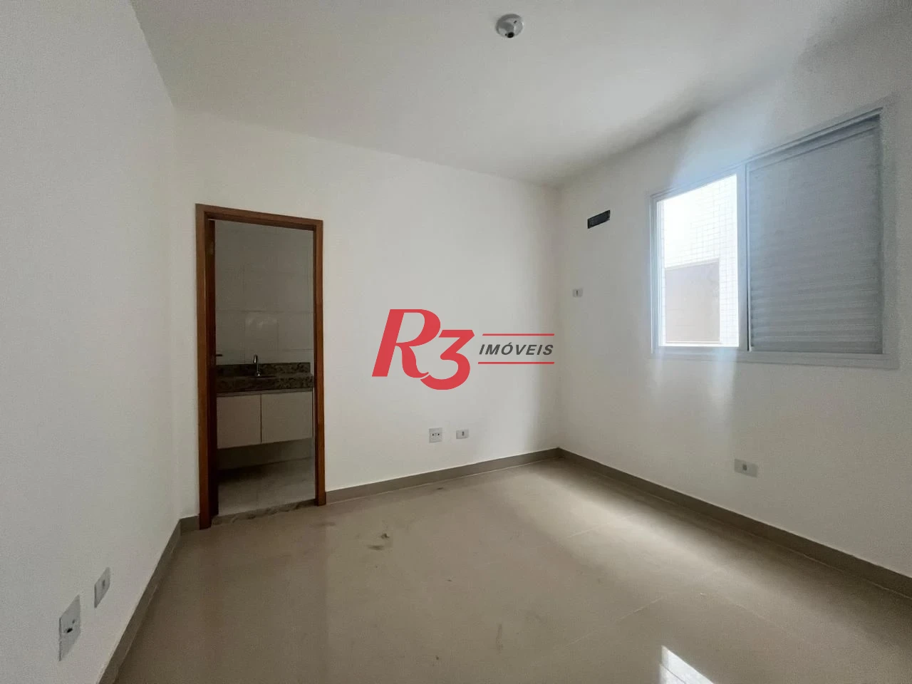 Casa com 3 dormitórios à venda, 150 m² por R$ 950.000,00 - Ponta da Praia - Santos/SP