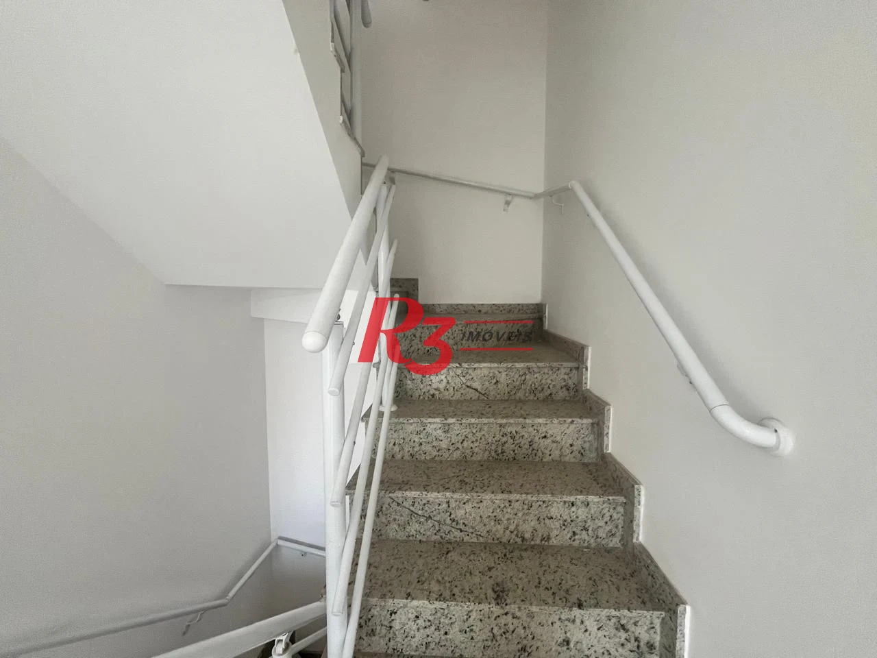 Casa com 3 dormitórios à venda, 150 m² por R$ 950.000,00 - Ponta da Praia - Santos/SP