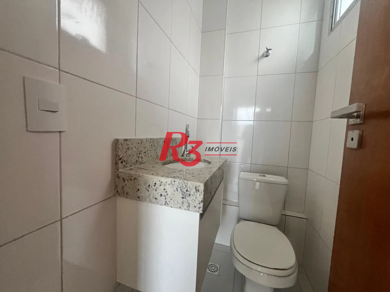 Casa com 3 dormitórios à venda, 150 m² por R$ 950.000,00 - Ponta da Praia - Santos/SP