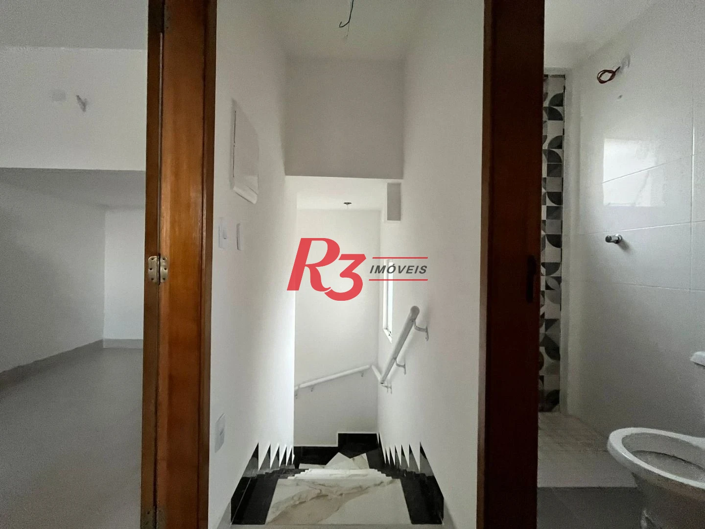 Casa à venda, 100 m² por R$ 515.000,00 - Estuário - Santos/SP