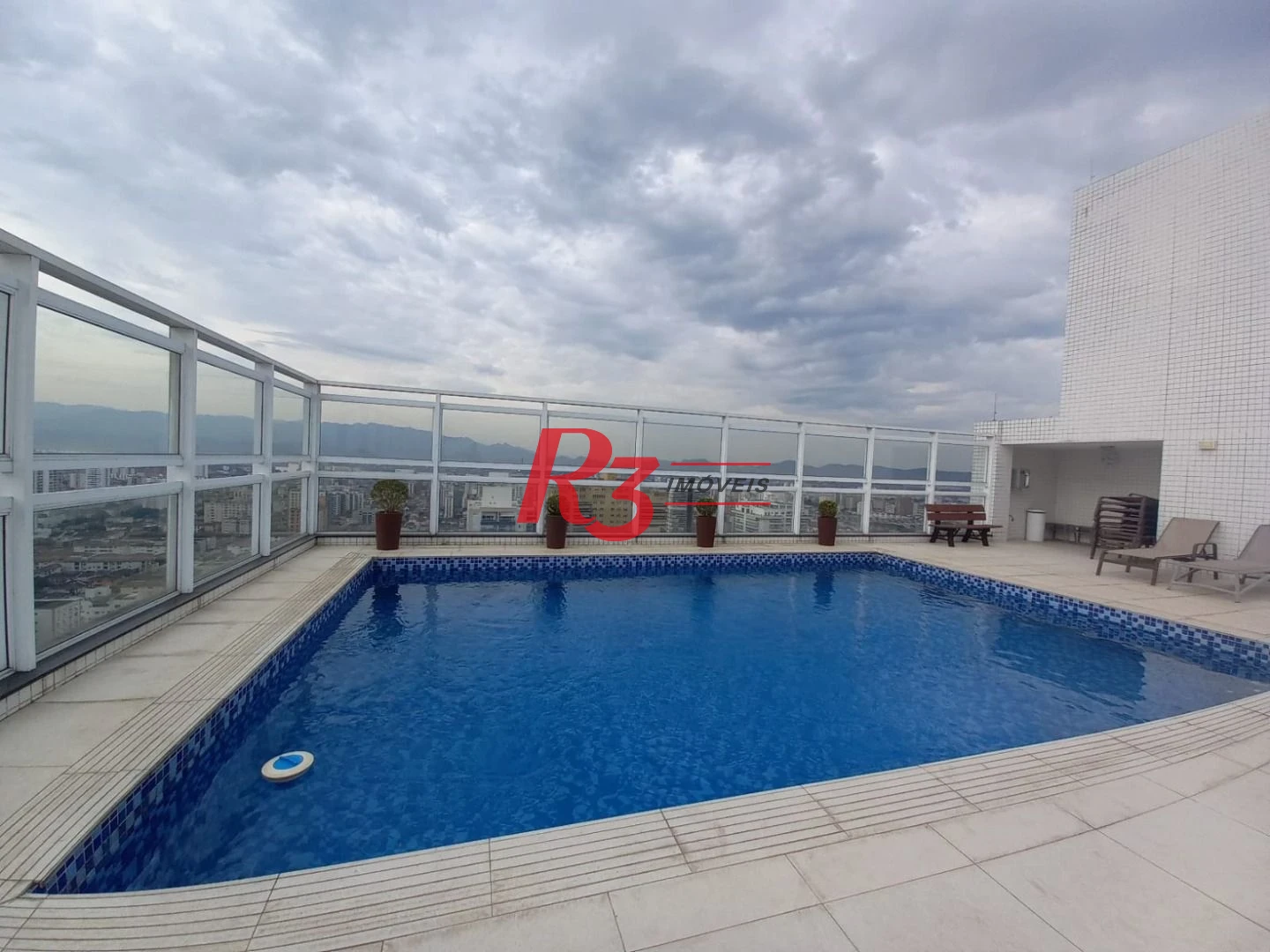 Apartamento com 3 dormitórios à venda, 125 m² por R$ 1.850.000,00 - Embaré - Santos/SP