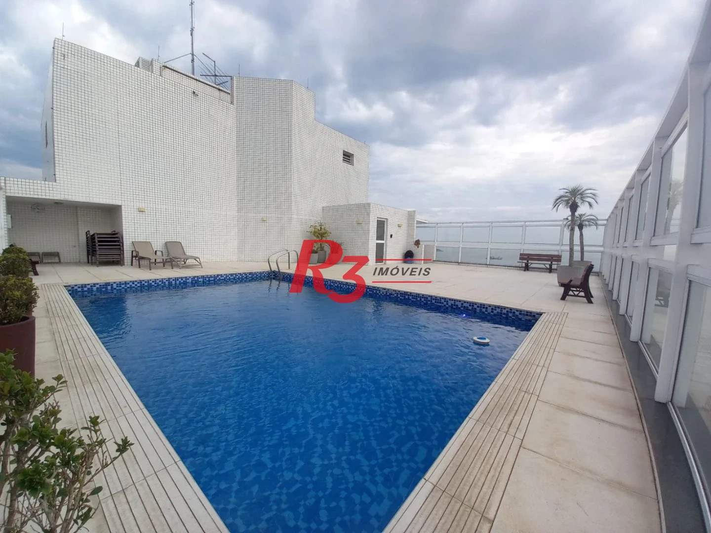 Apartamento com 3 dormitórios à venda, 125 m² por R$ 1.850.000,00 - Embaré - Santos/SP
