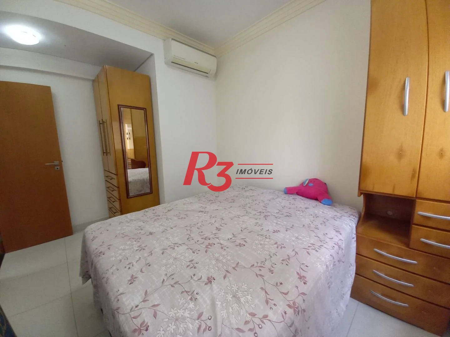 Apartamento com 3 dormitórios à venda, 125 m² por R$ 1.850.000,00 - Embaré - Santos/SP