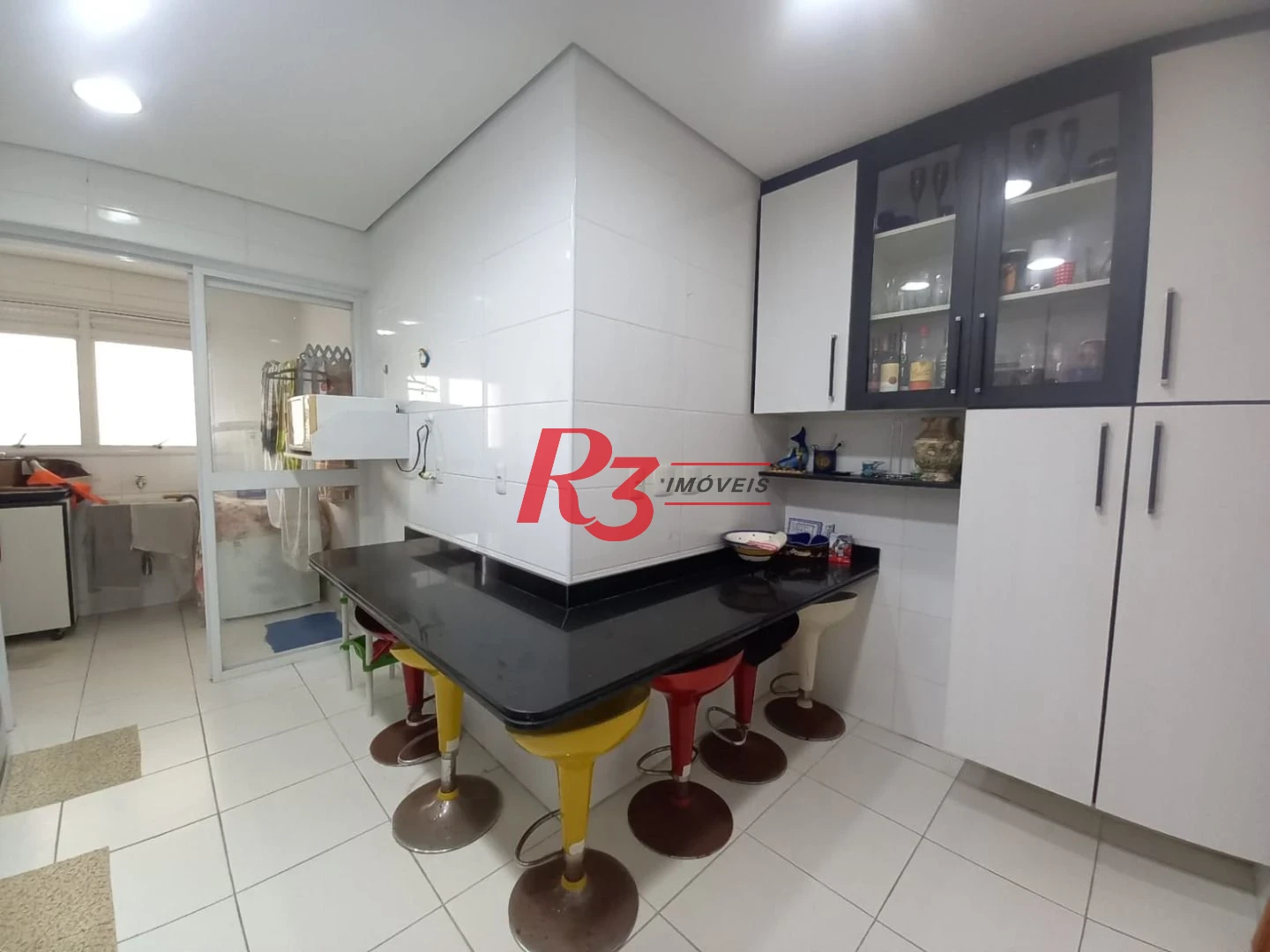 Apartamento com 3 dormitórios à venda, 125 m² por R$ 1.850.000,00 - Embaré - Santos/SP