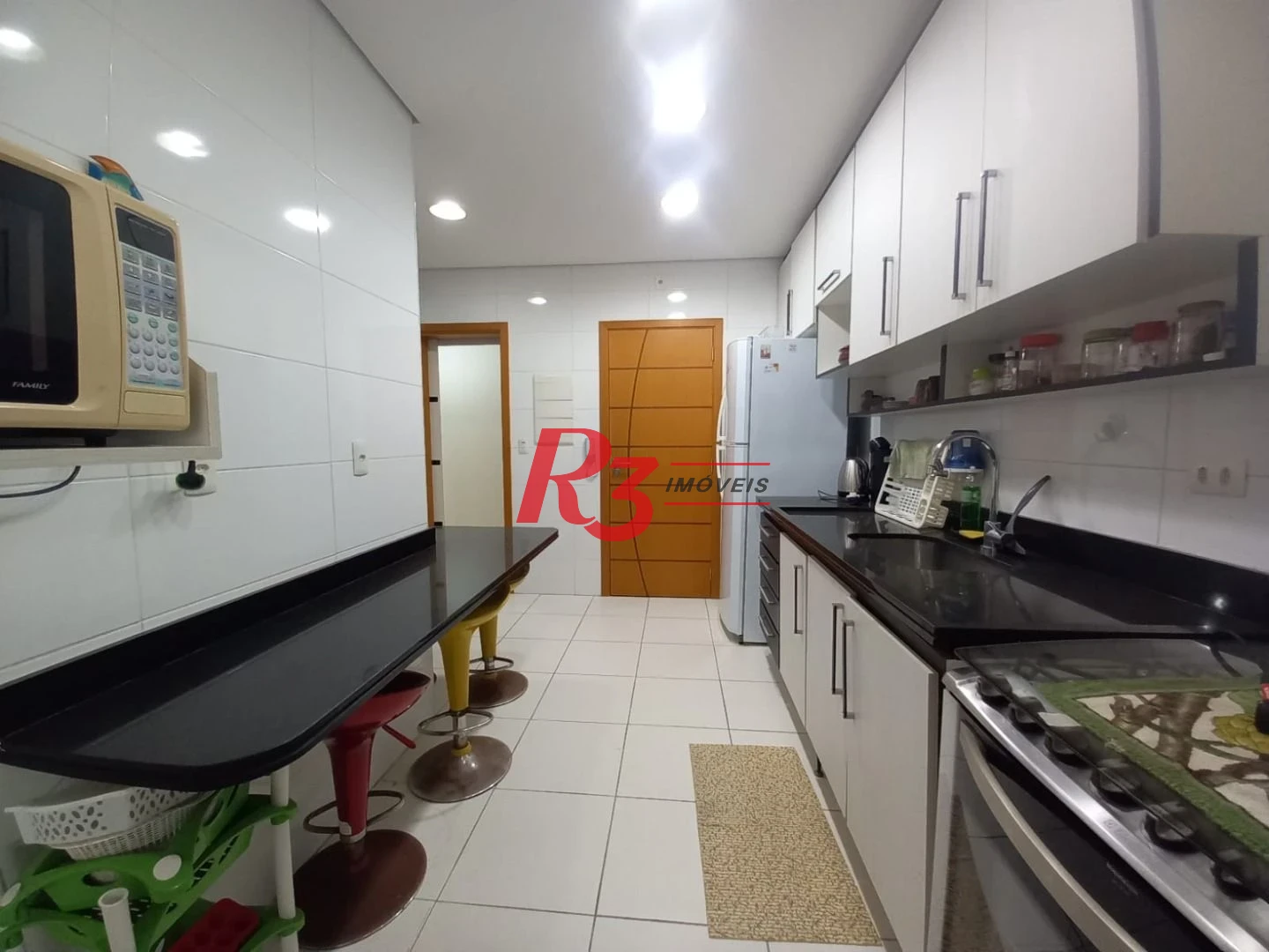 Apartamento com 3 dormitórios à venda, 125 m² por R$ 1.850.000,00 - Embaré - Santos/SP
