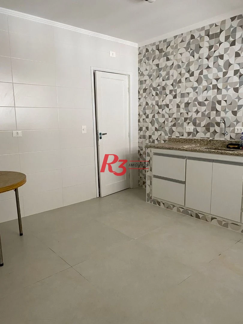 Apartamento 4 quartos no Gonzaga  em Santos