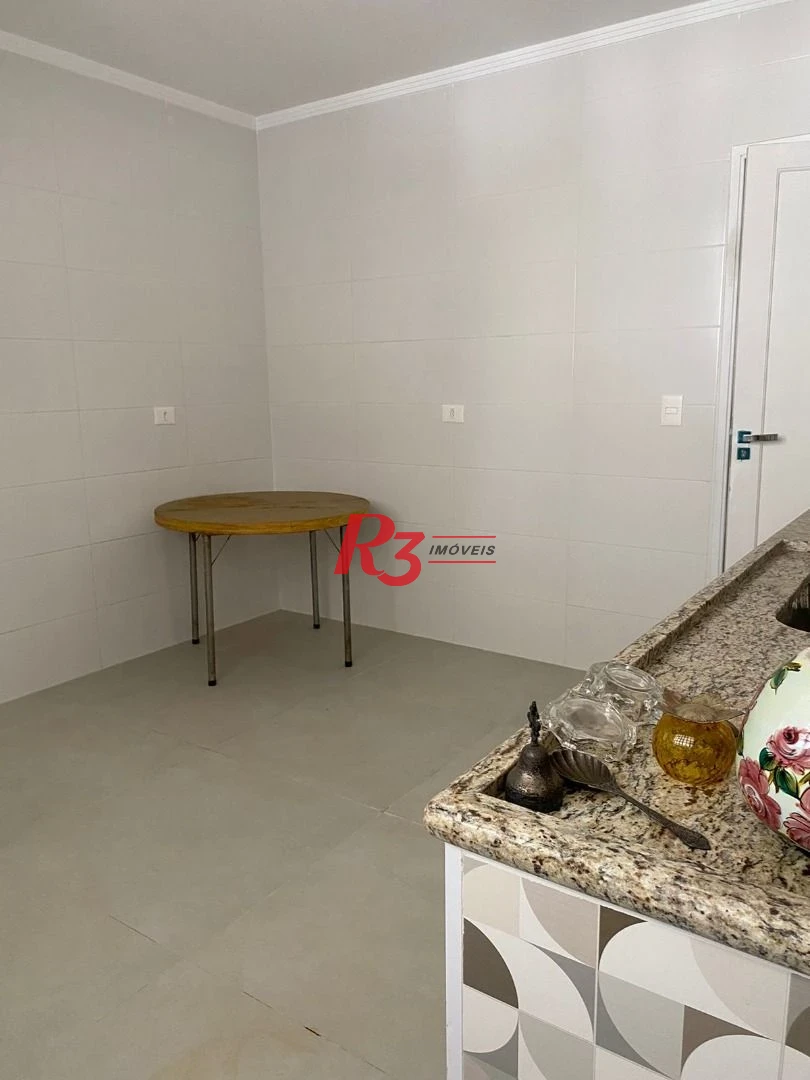 Apartamento 4 quartos no Gonzaga  em Santos