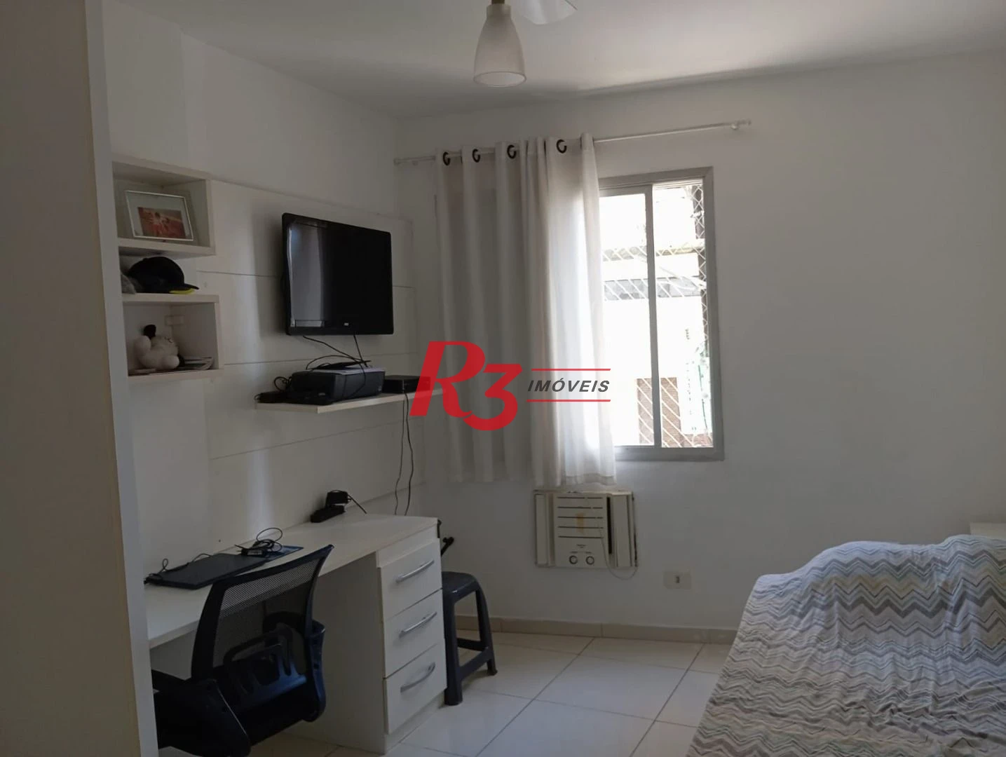 Apartamento com 3 dormitórios à venda, 102 m² por R$ 630.000,00 - Ponta da Praia - Santos/SP