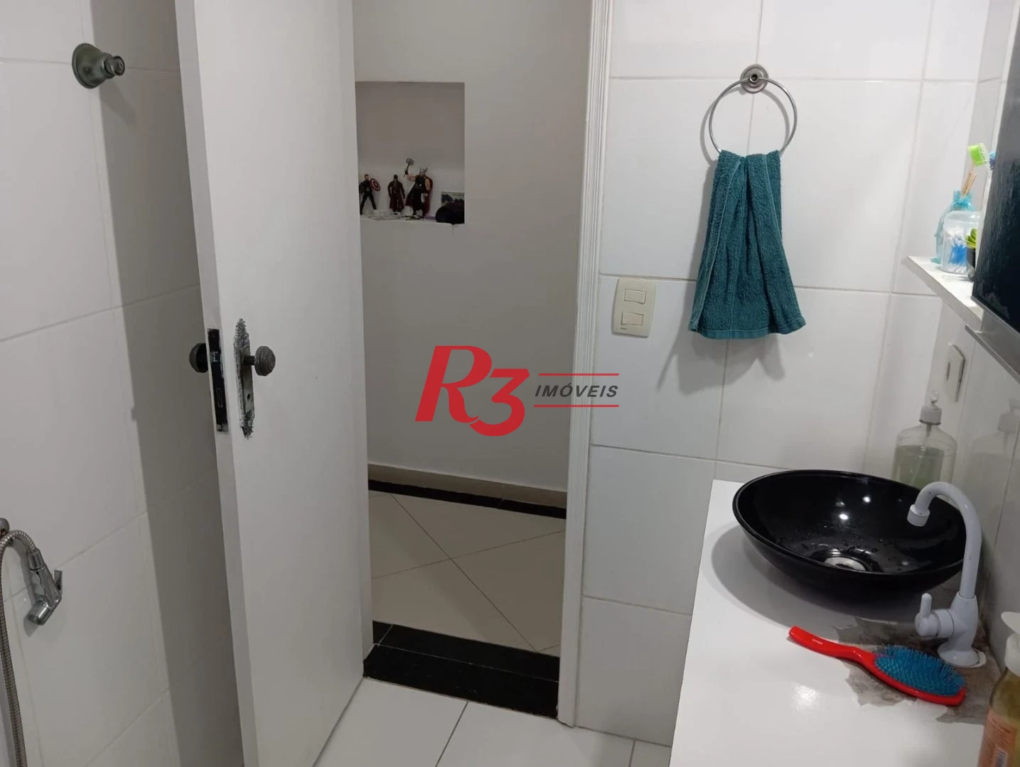 Apartamento com 3 dormitórios à venda, 102 m² por R$ 630.000,00 - Ponta da Praia - Santos/SP