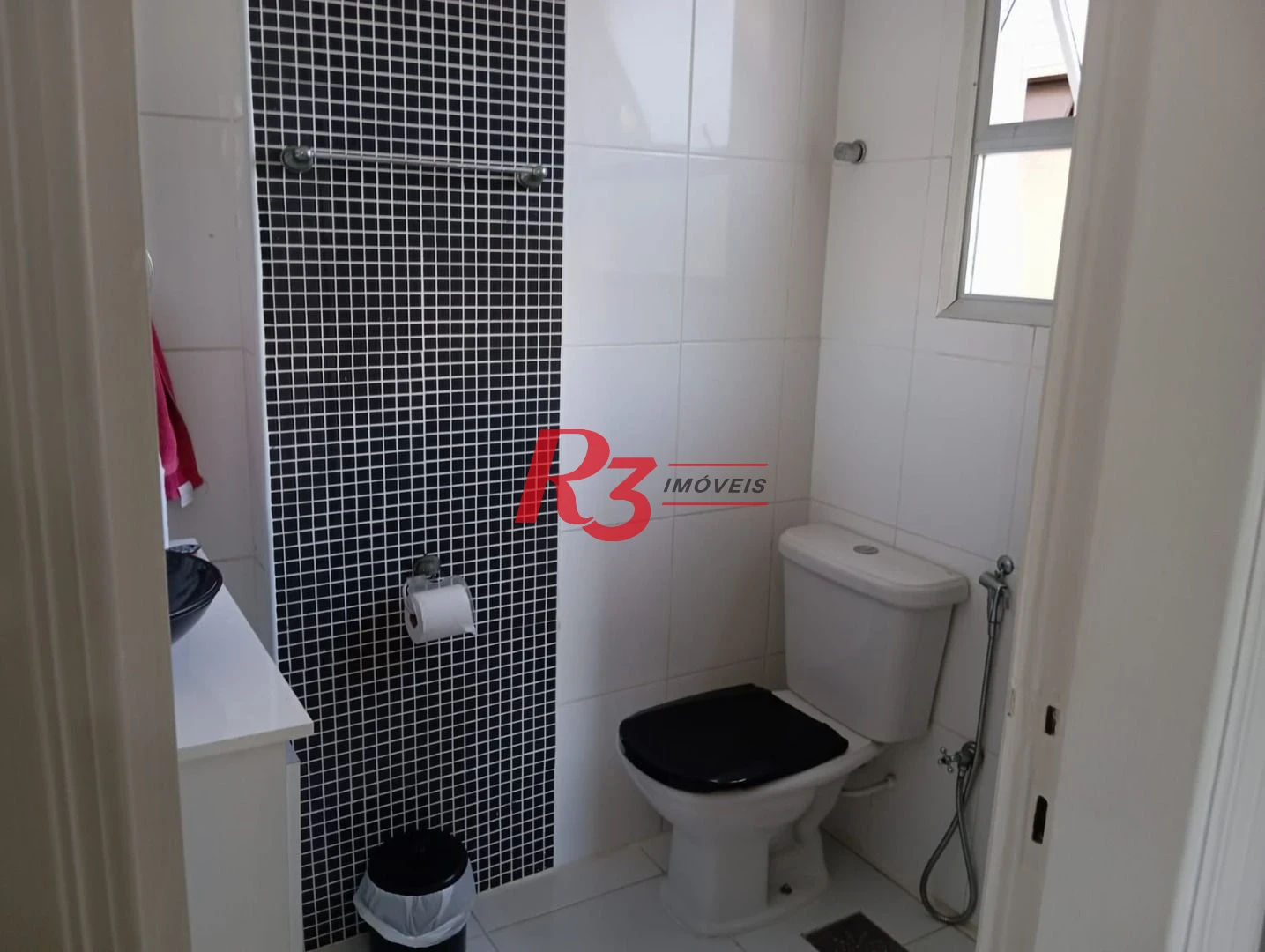 Apartamento com 3 dormitórios à venda, 102 m² por R$ 630.000,00 - Ponta da Praia - Santos/SP