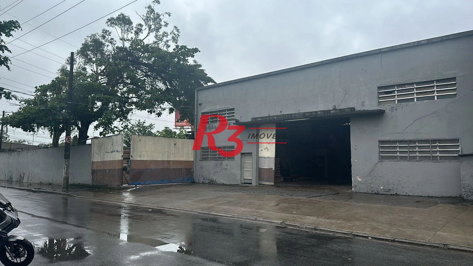 Galpão para alugar, 1089 m² por R$ 18.000,00/mês - Chico de Paula - Santos/SP