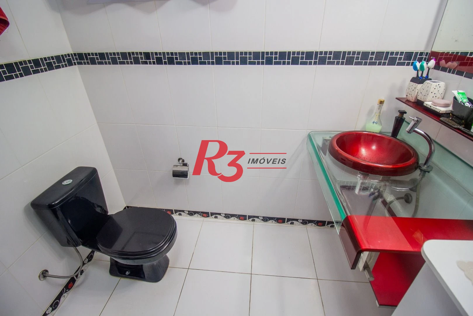 Apartamento com 2 dormitórios à venda, 98 m² por R$ 510.000,00 - Gonzaga - Santos/SP