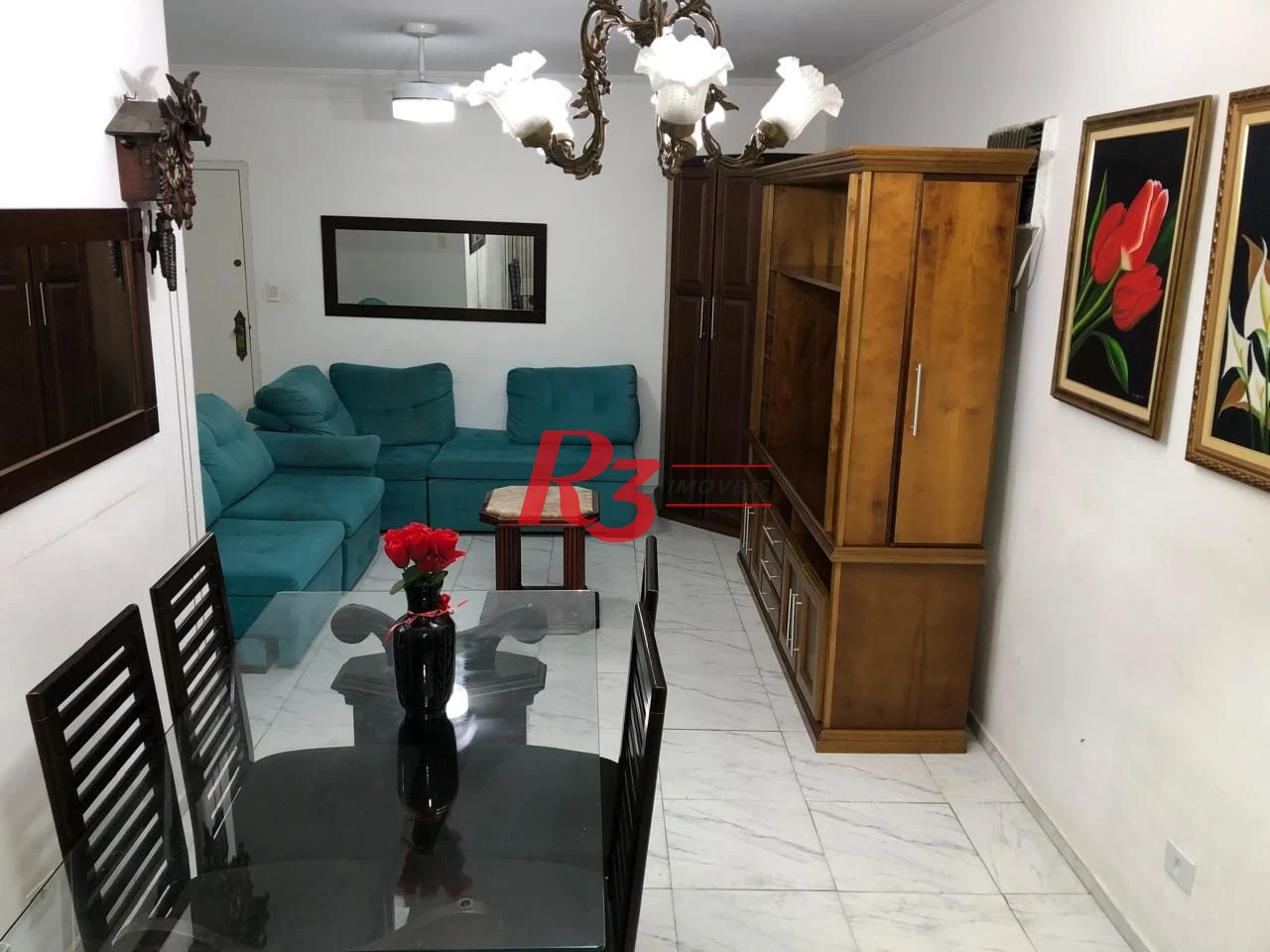 Excelente apatartamento de 2 quartos à venda  no Centro de São Vicente.