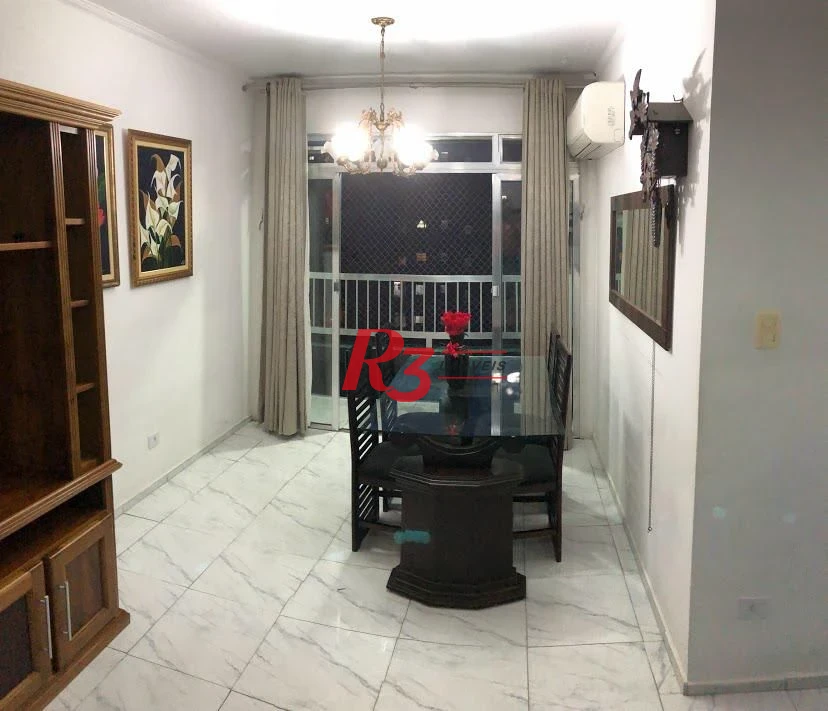 Excelente apatartamento de 2 quartos à venda  no Centro de São Vicente.