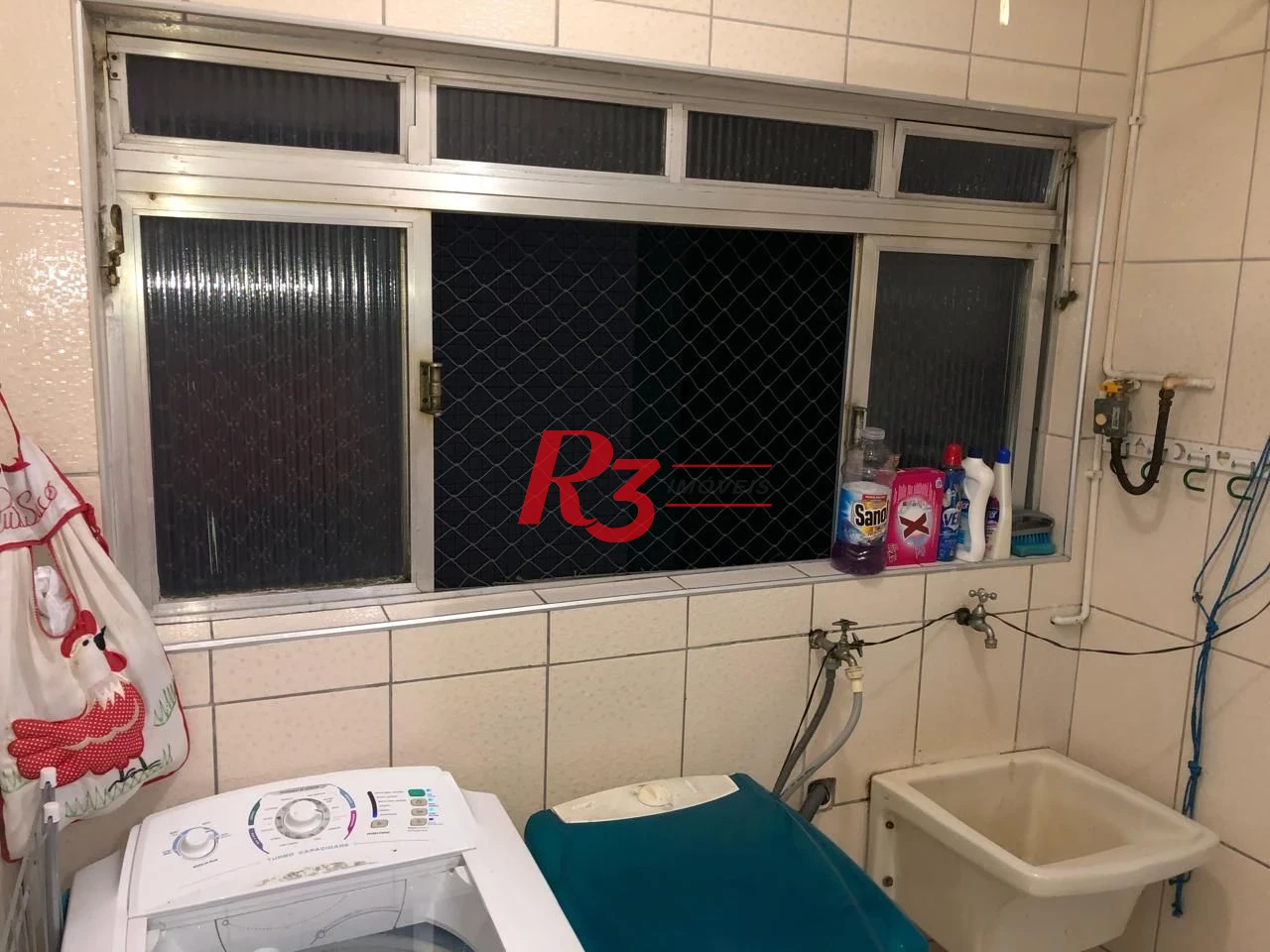 Excelente apatartamento de 2 quartos à venda  no Centro de São Vicente.