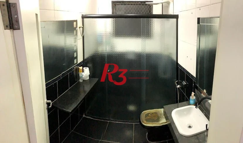Excelente apatartamento de 2 quartos à venda  no Centro de São Vicente.