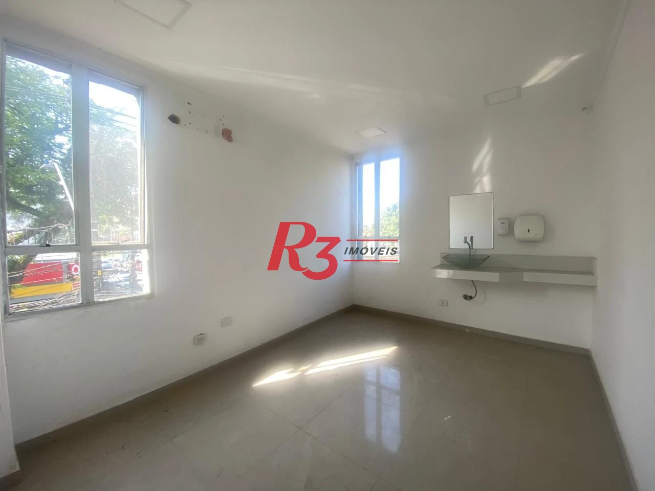 Terreno à venda, 400 m² por R$ 6.000.000,00 - Campo Grande - Santos/SP