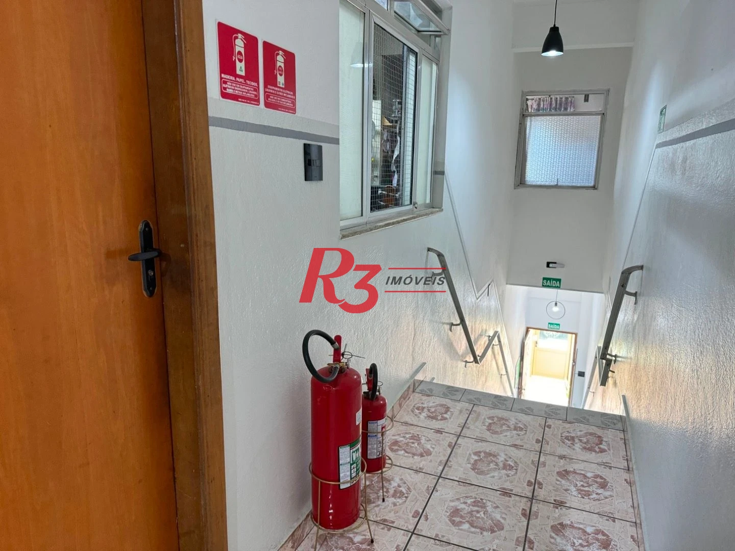 Sala à venda, 130 m² por R$ 585.000,00 - Estuário - Santos/SP