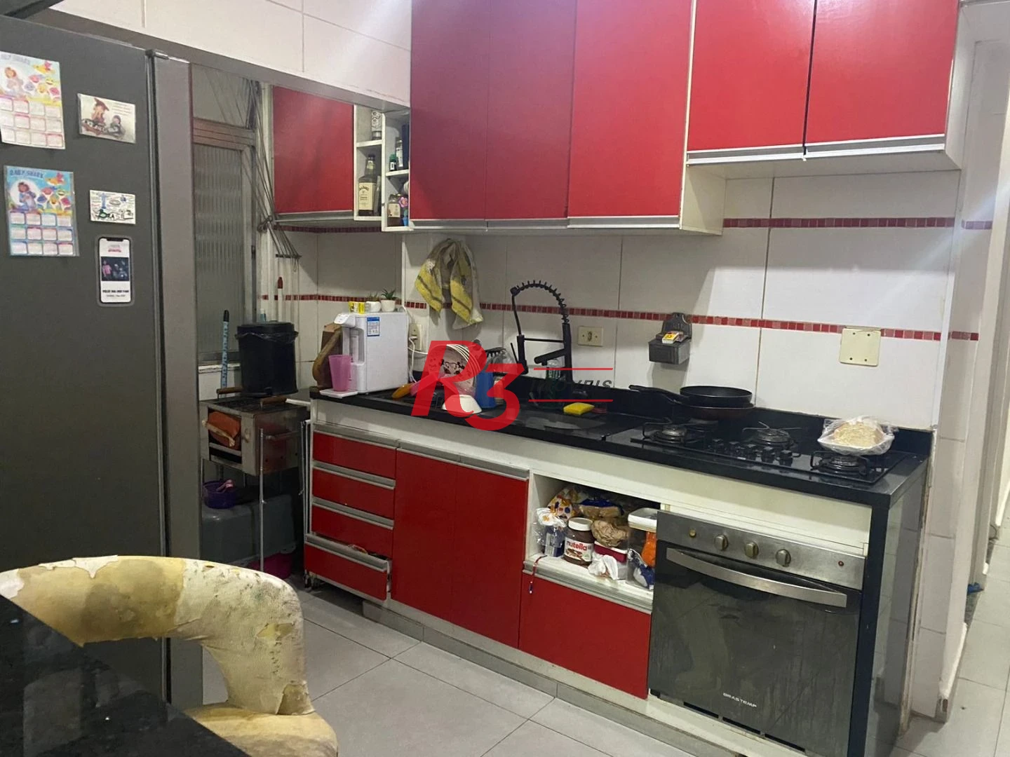 Excelente imóvel com 2 dormitórios em prédio sem elevados