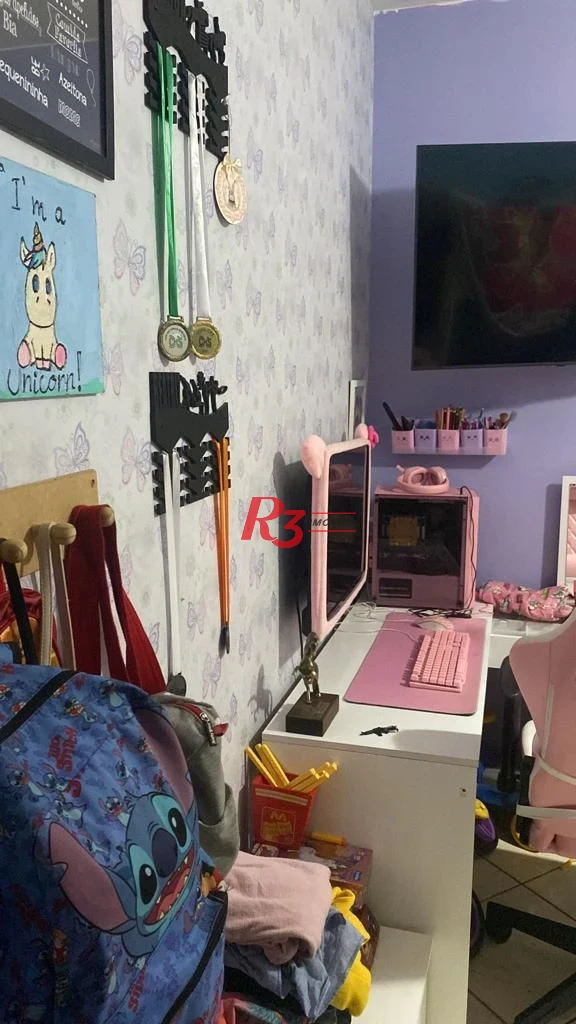 Excelente imóvel com 2 dormitórios em prédio sem elevados