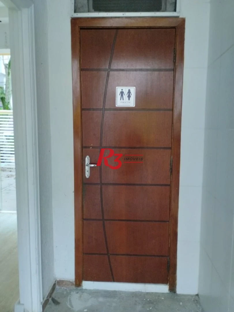Excelente casa comercial com 396m2 de área construída