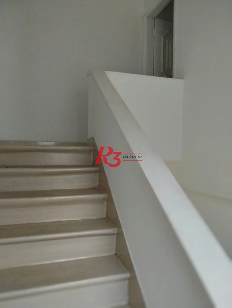 Excelente casa comercial com 396m2 de área construída