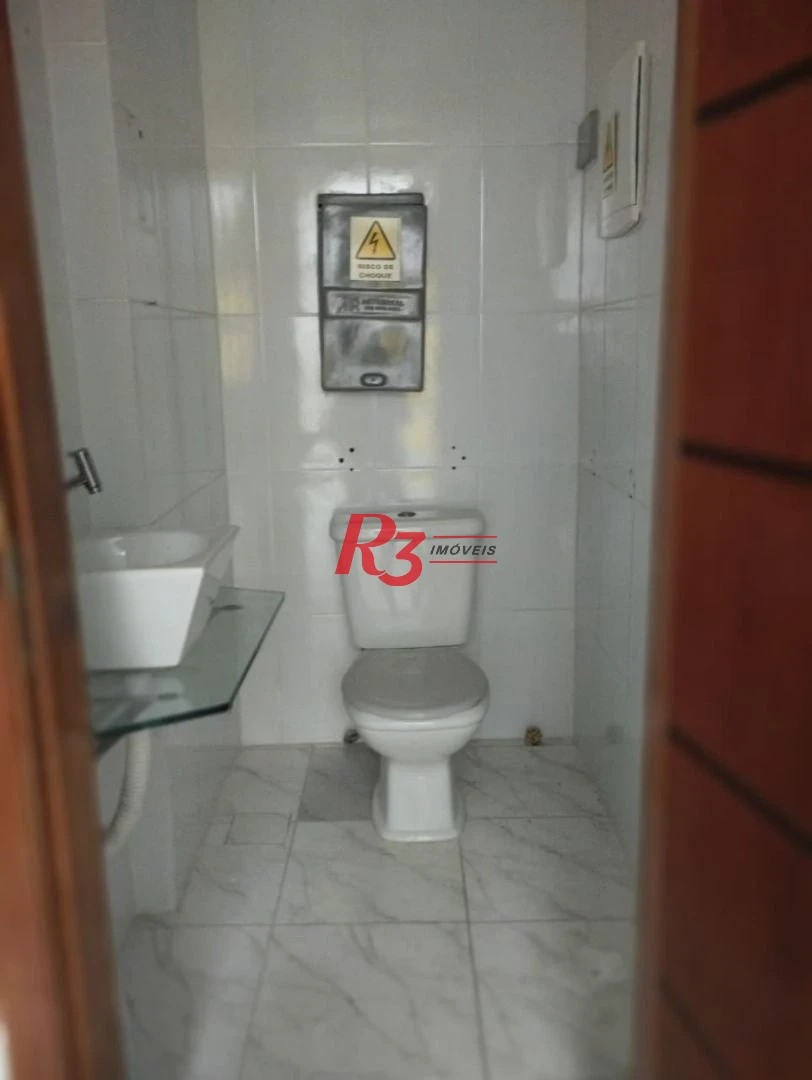 Excelente casa comercial com 396m2 de área construída