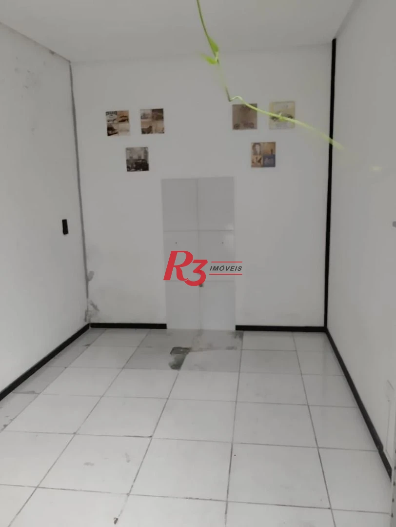 Excelente casa comercial com 396m2 de área construída
