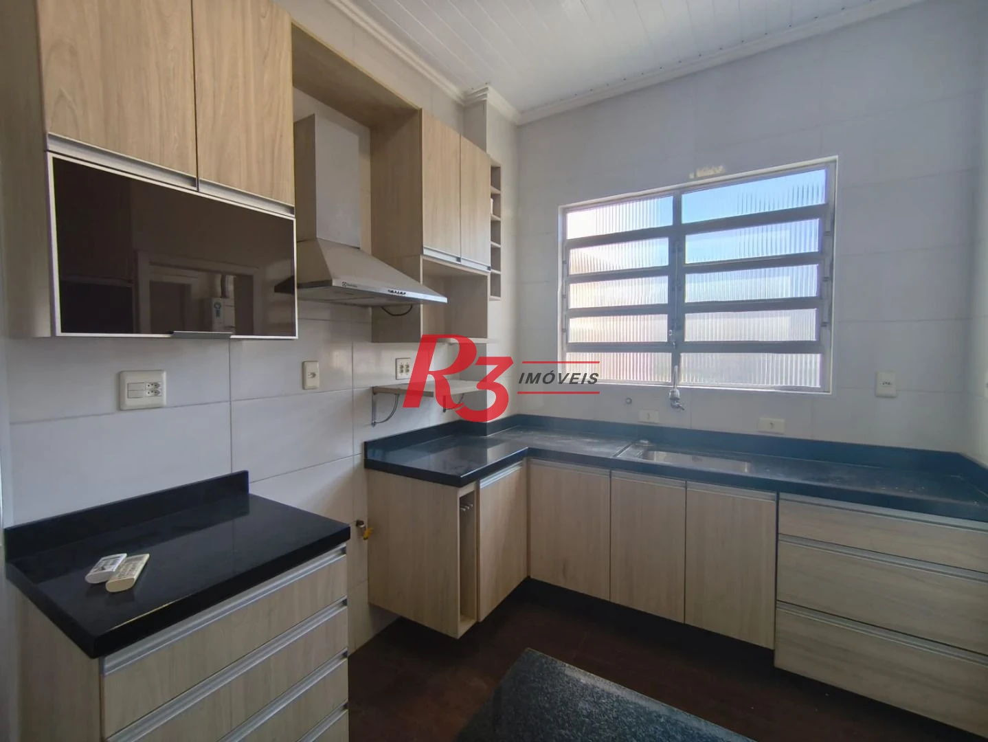Apartamento com 2 dormitórios à venda, 132 m² por R$ 800.000,00 - Boqueirão - Santos/SP