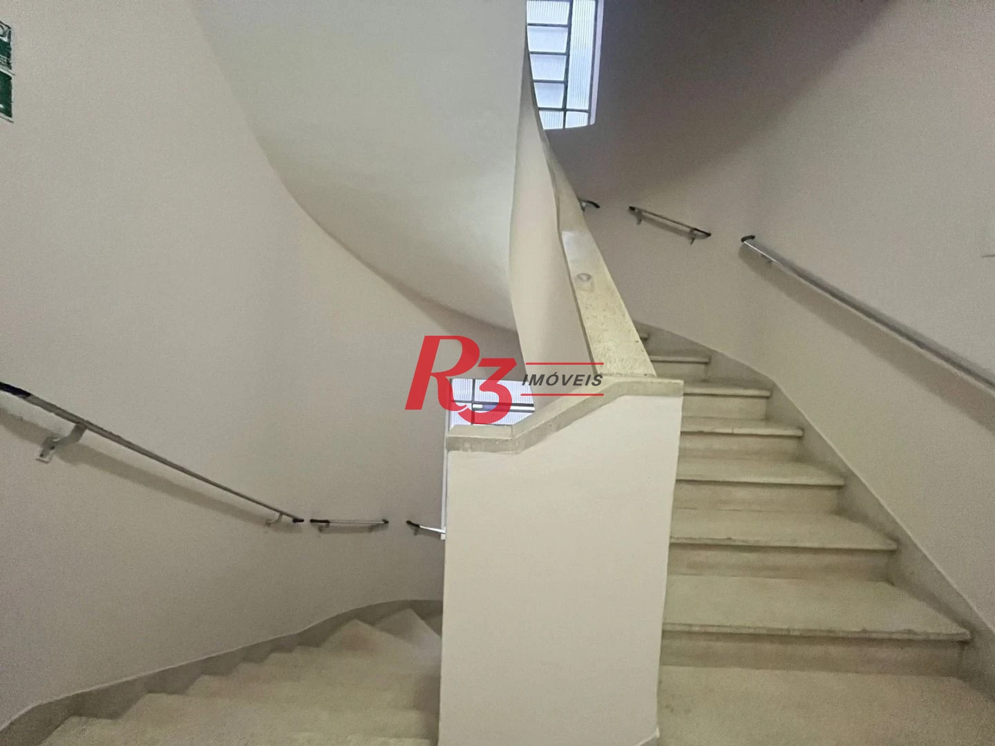 Apartamento com 2 dormitórios c suite, dep completa - Boqueirão - Santos