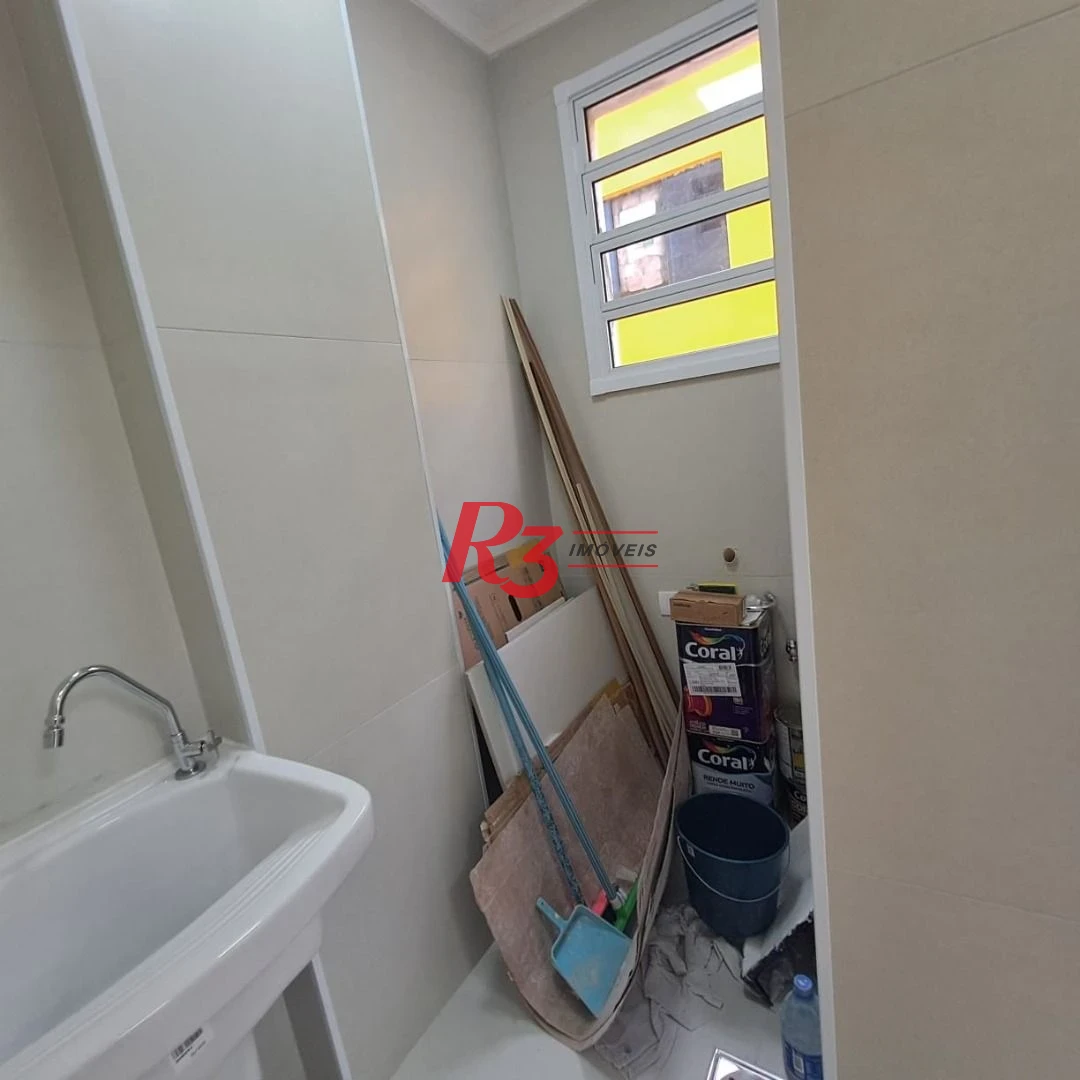 Apartamento dois quartos Gonzaga Santos