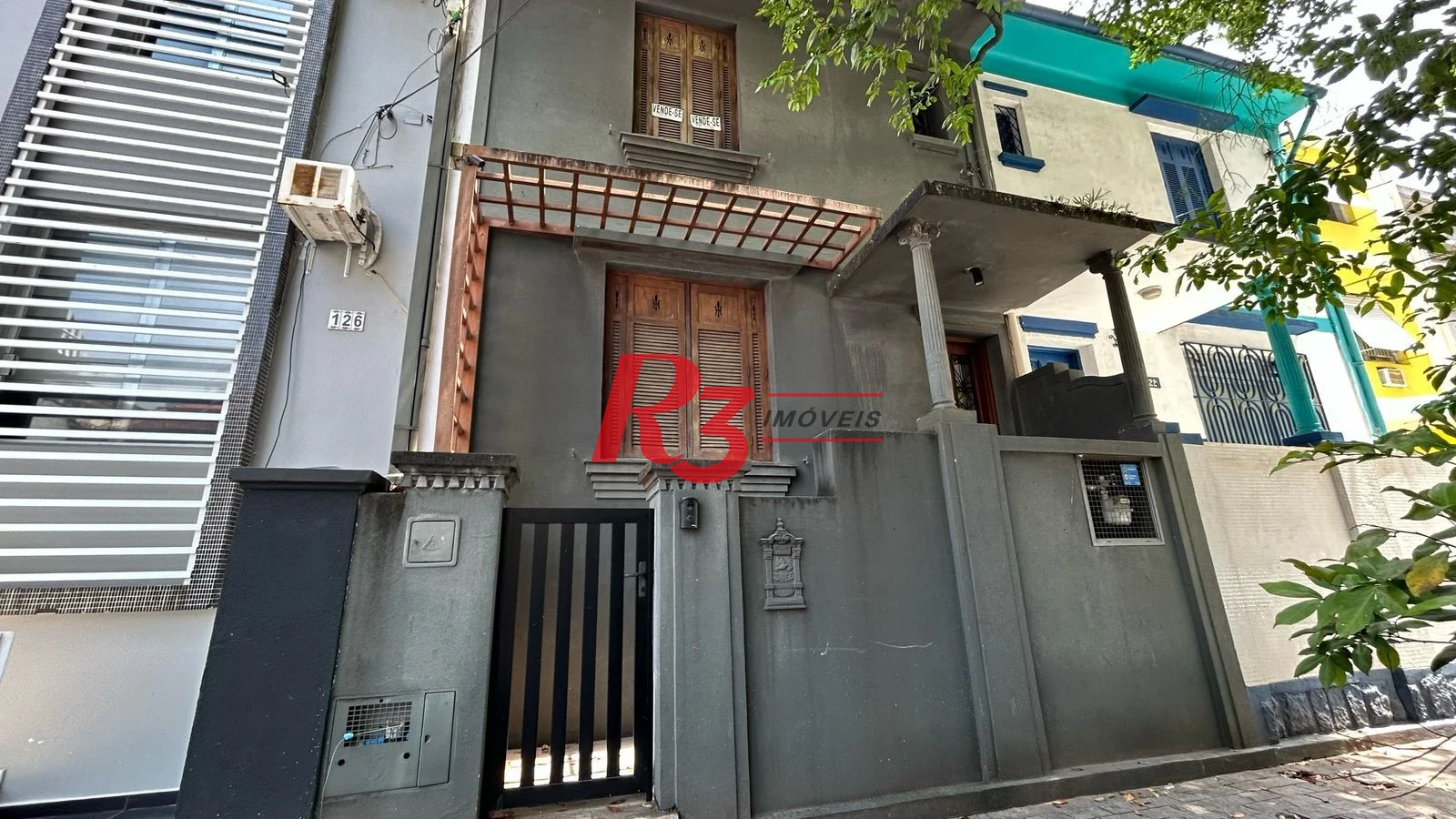 Sobrado com 3 dormitórios à venda, 96 m² por R$ 780.000,00 - Gonzaga - Santos/SP