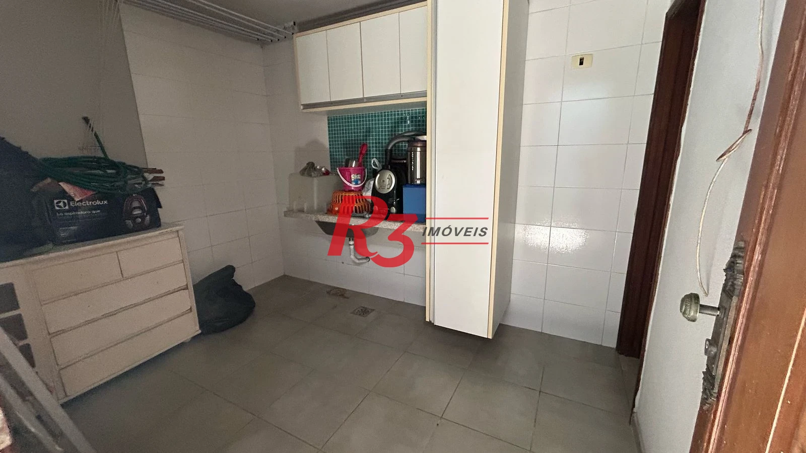 Sobrado com 3 dormitórios à venda, 96 m² por R$ 780.000,00 - Gonzaga - Santos/SP
