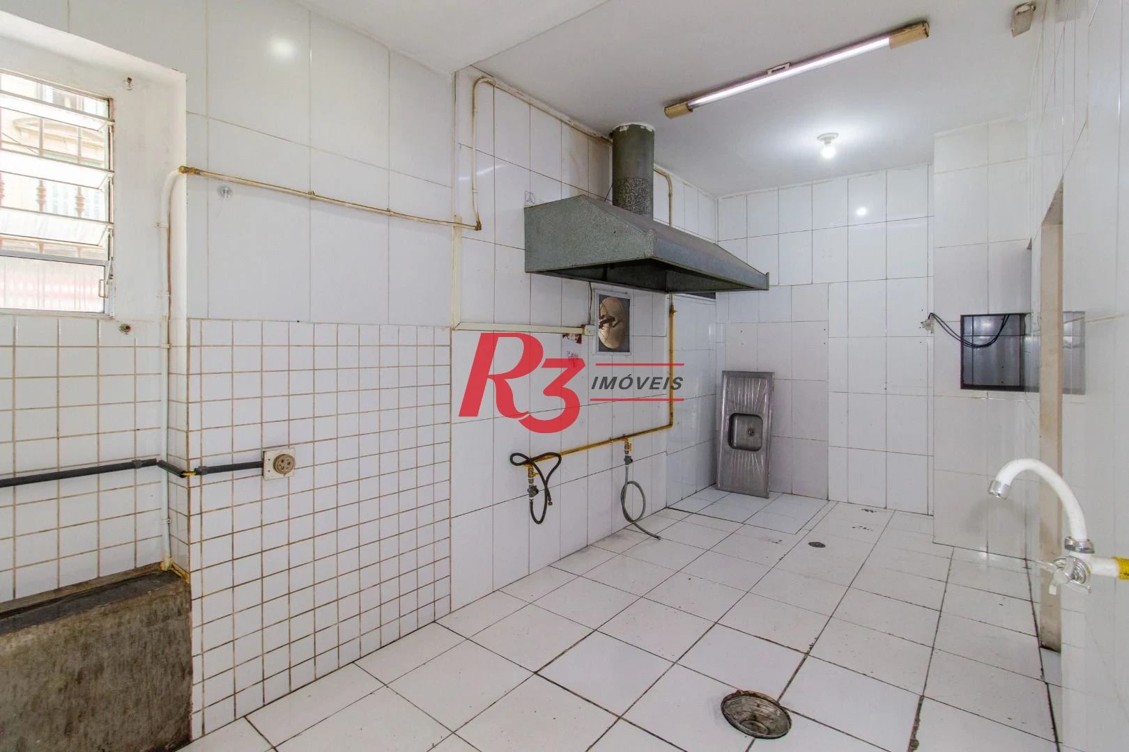 Loja para alugar, 80 m² por R$ 4.685,00/mês - Centro - Santos/SP