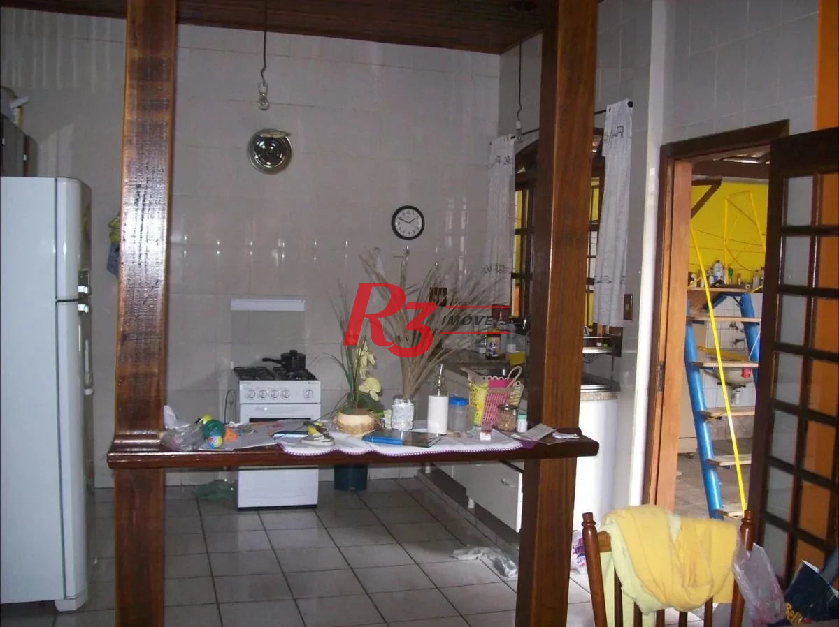 Sobrado à venda, 163 m² por R$ 798.000,00 - Caneleira - Santos/SP