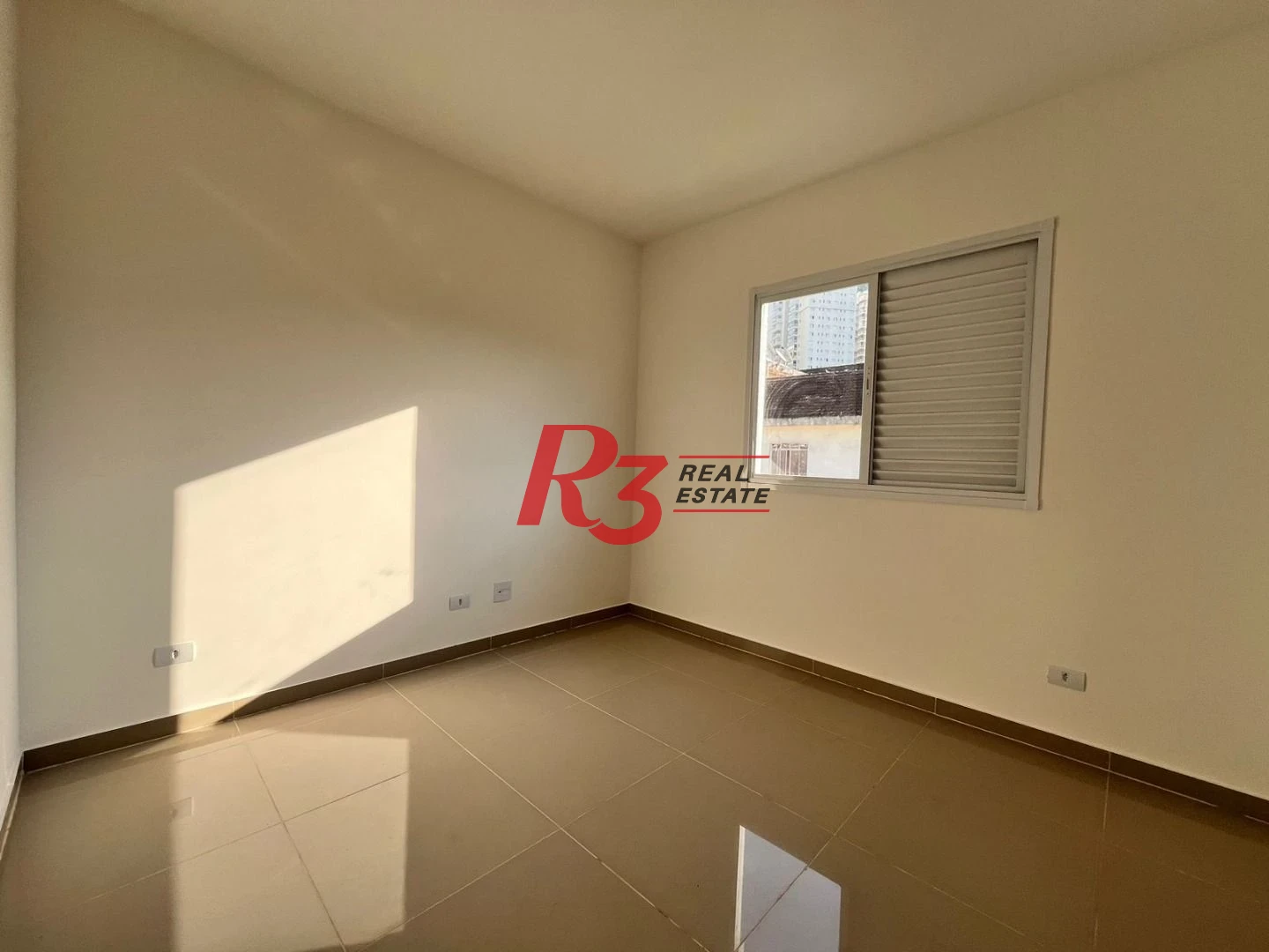 Village com 2 dormitórios à venda, 103 m² por R$ 680.000,00 - Marapé - Santos/SP
