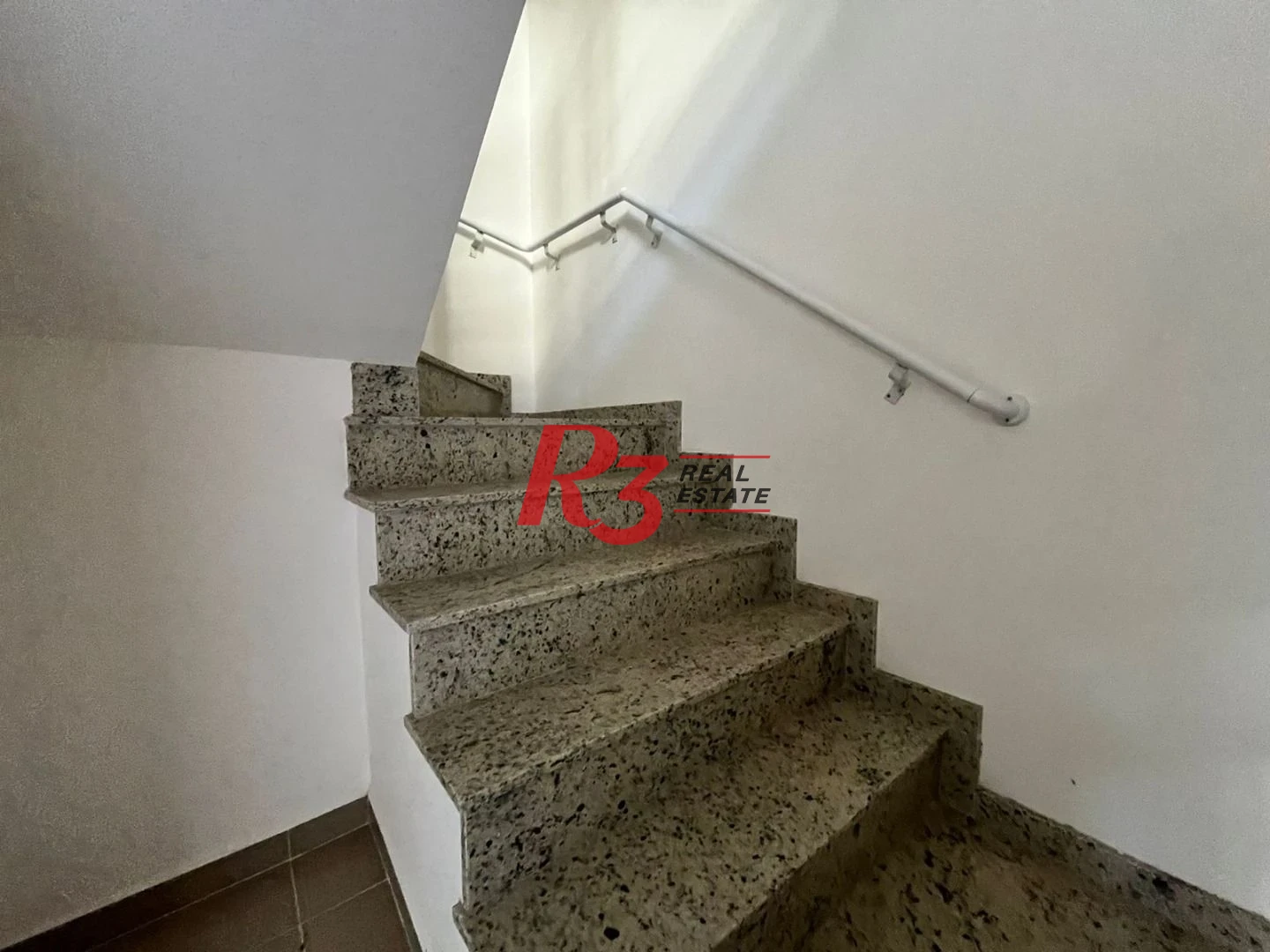 Village com 2 dormitórios à venda, 103 m² por R$ 680.000,00 - Marapé - Santos/SP