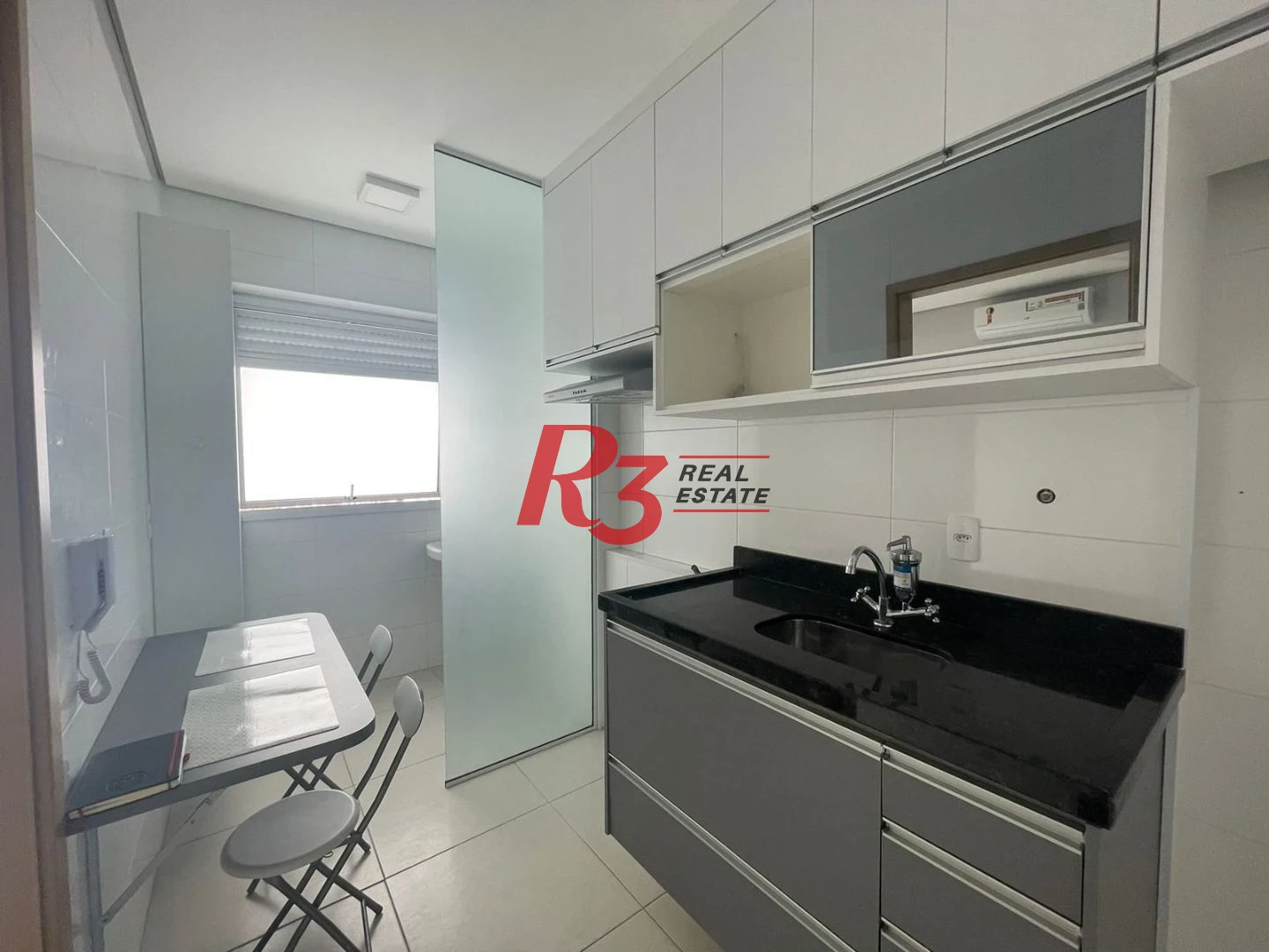 Apartamento com 1 dormitório para alugar, 40 m² por R$ 4.100,00/mês - Campo Grande - Santos/SP